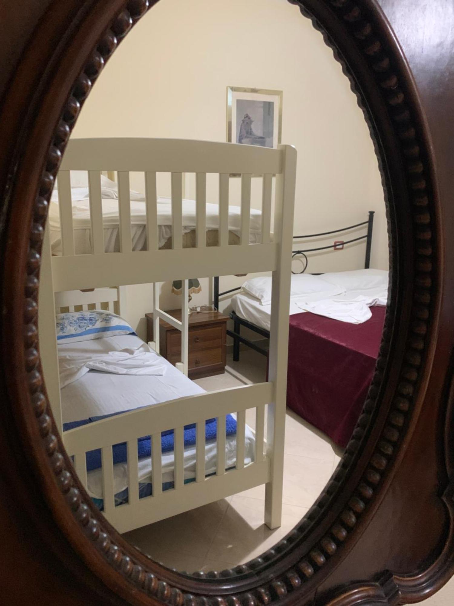 Risus Hotel Golem  Bagian luar foto