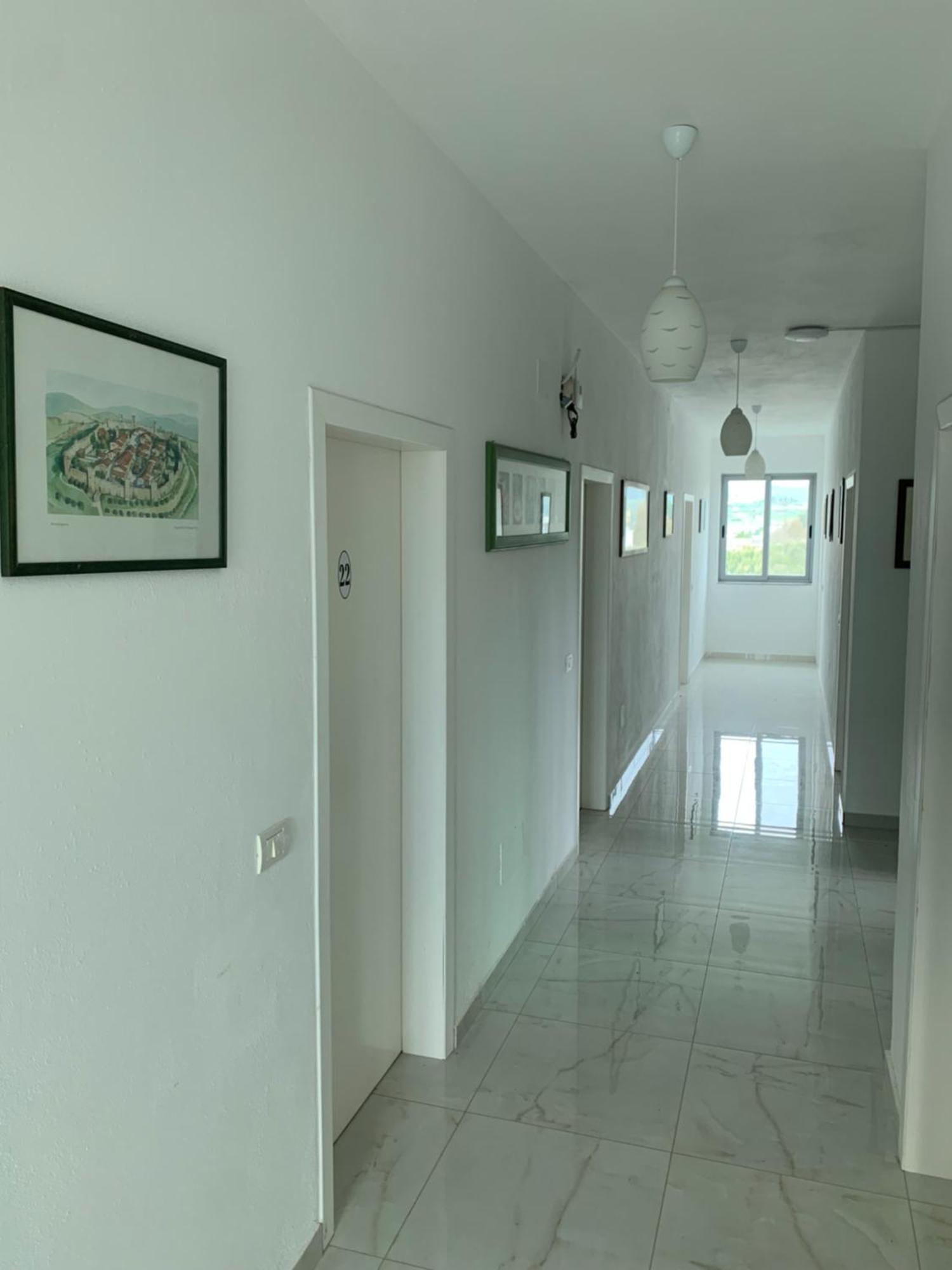 Risus Hotel Golem  Bagian luar foto