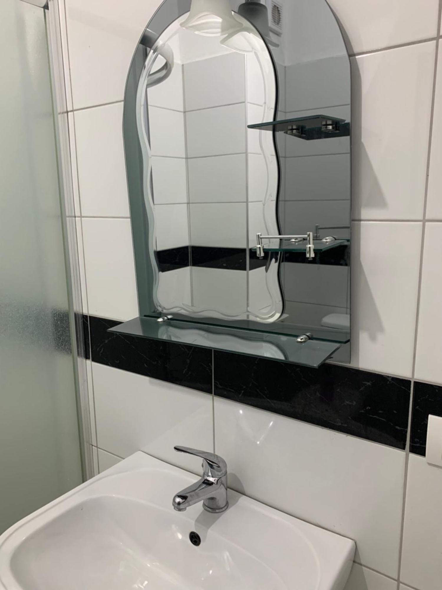 Risus Hotel Golem  Bagian luar foto