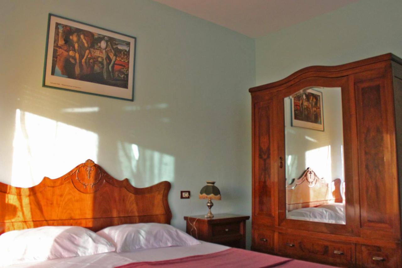 Risus Hotel Golem  Bagian luar foto